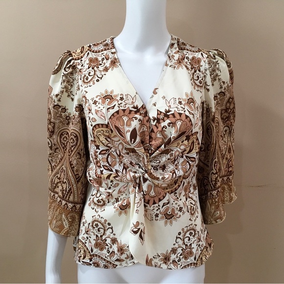 Cupcake&cashmere Womens size S Paisley printed Top Flare Sleeve Brown White New - Picture 7 of 10